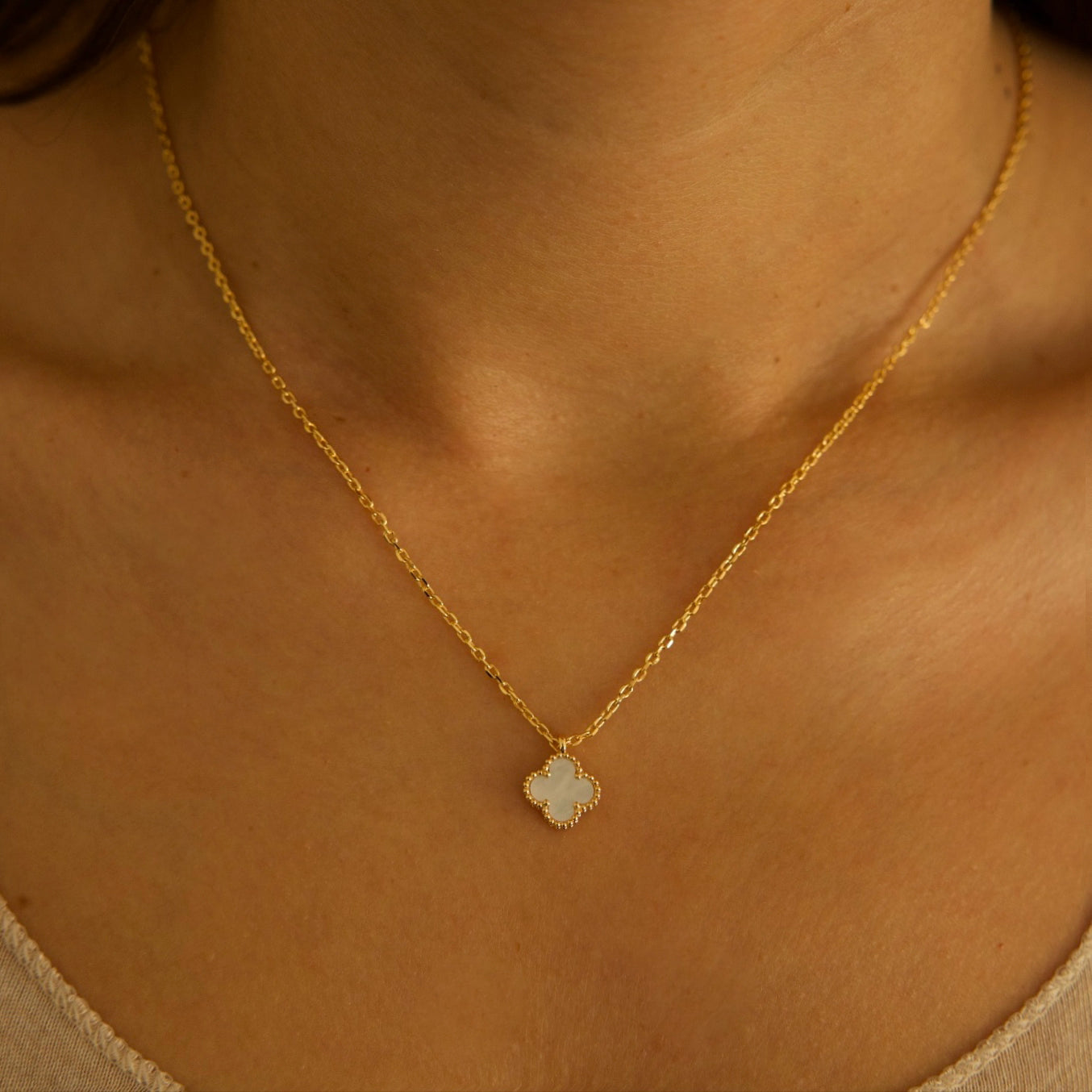 Mini Glücksbringer Halskette - weiß