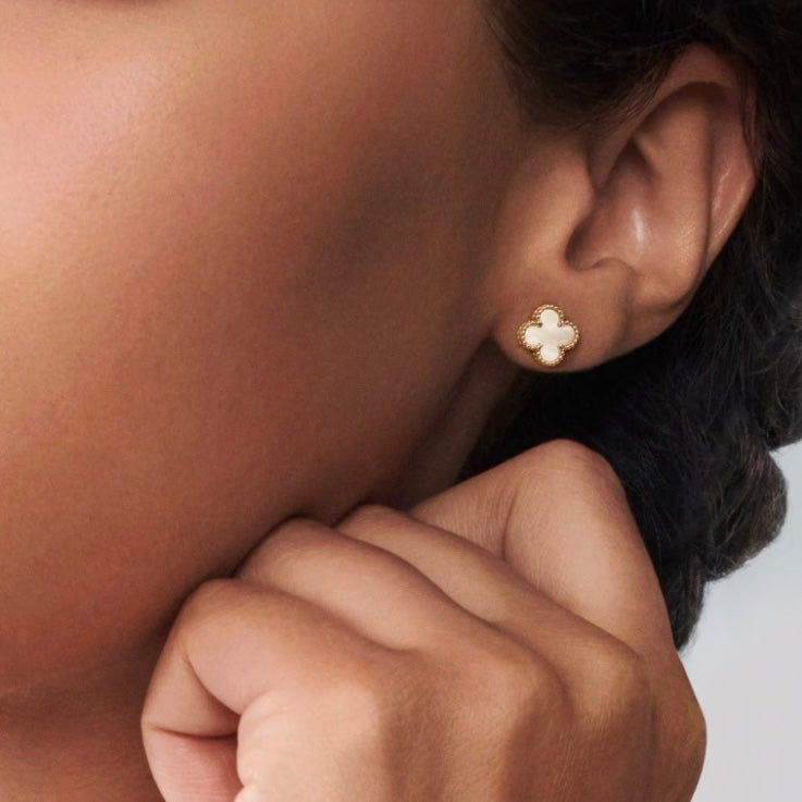 Mini Glücksbringer Ohrringe - weiß